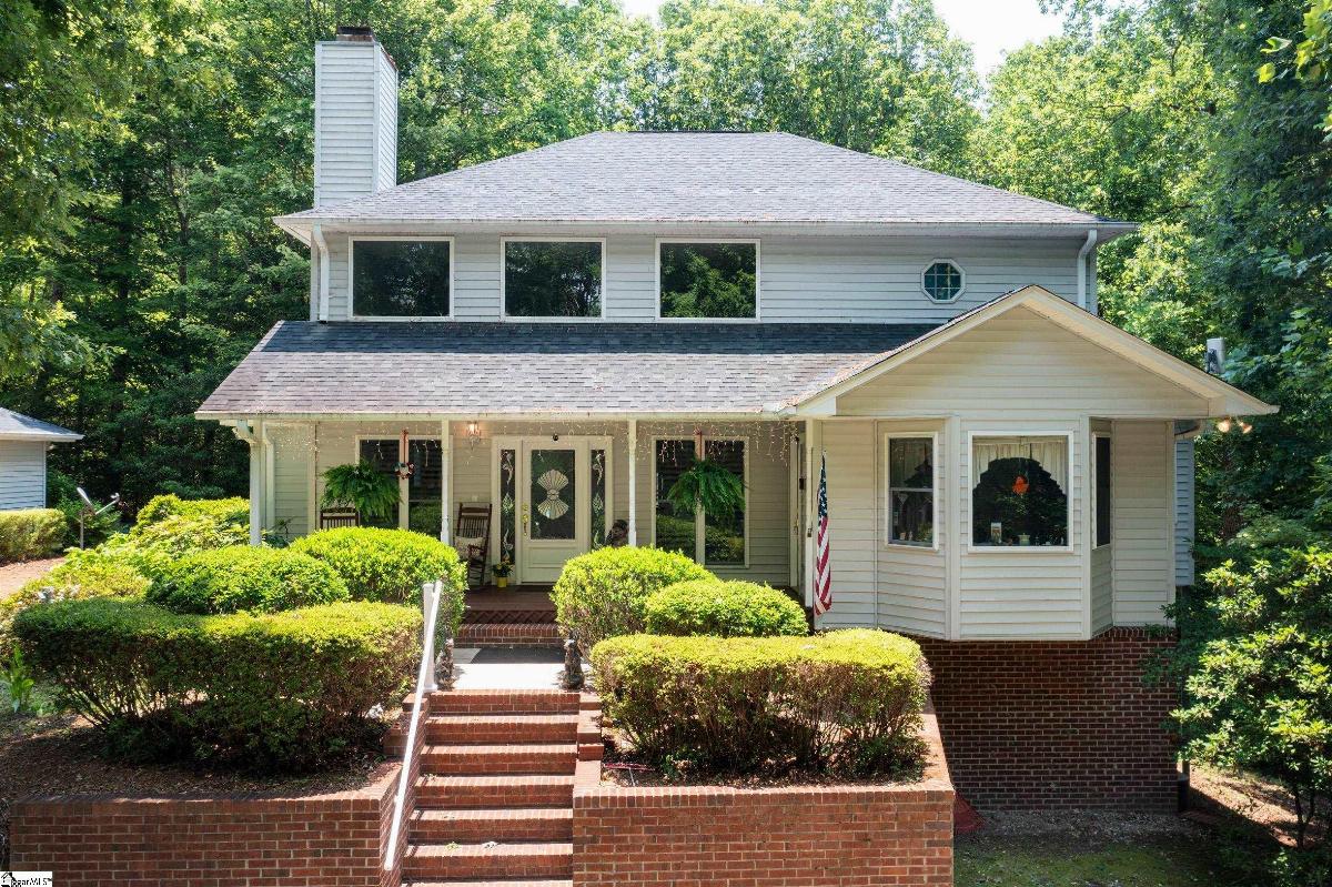 133 Hiawatha Trail