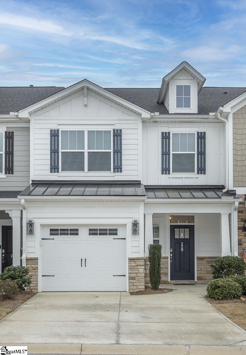 220 Nautique Court