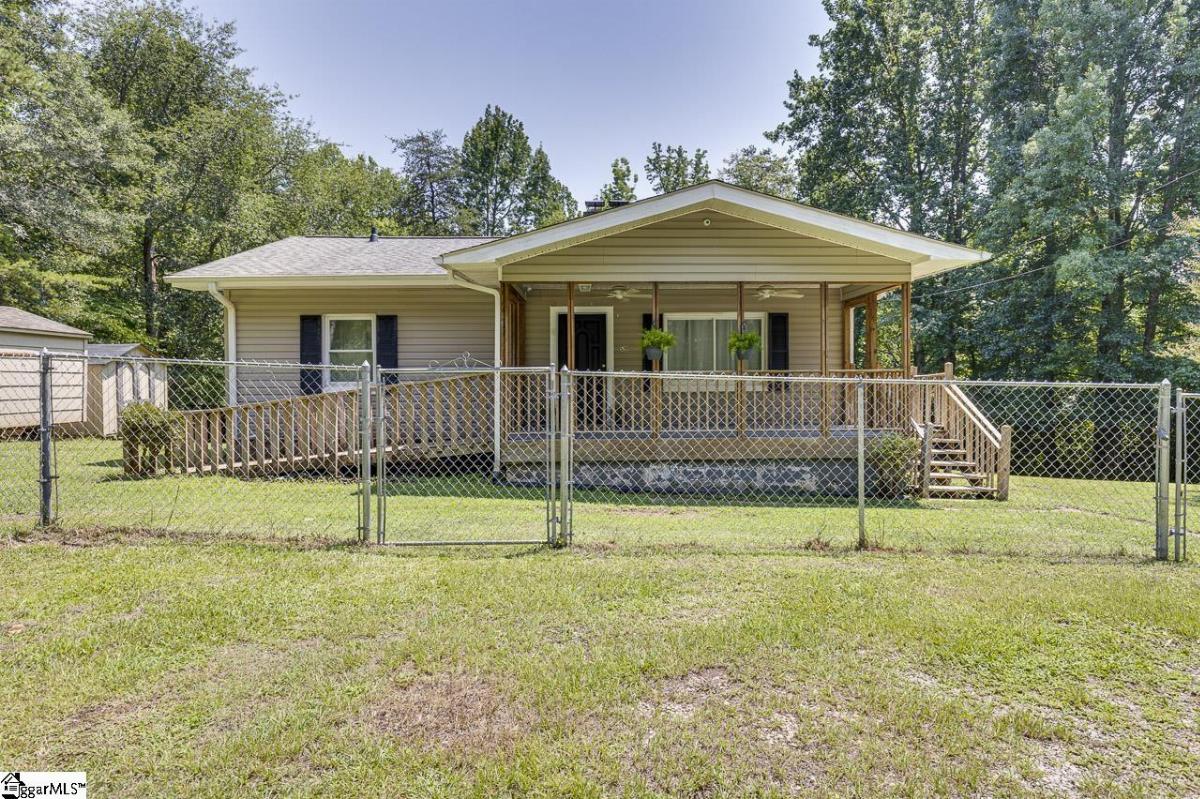 520 Chestnut Ridge Road
