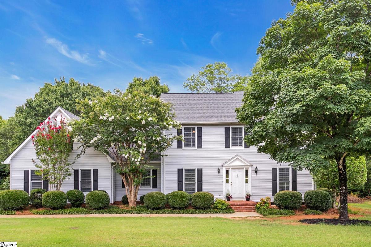 102 Wycliffe Drive