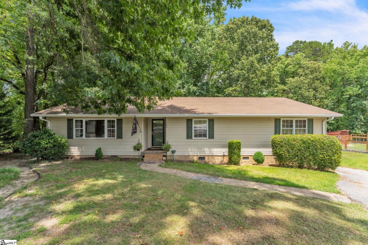 204 Collinwood Lane