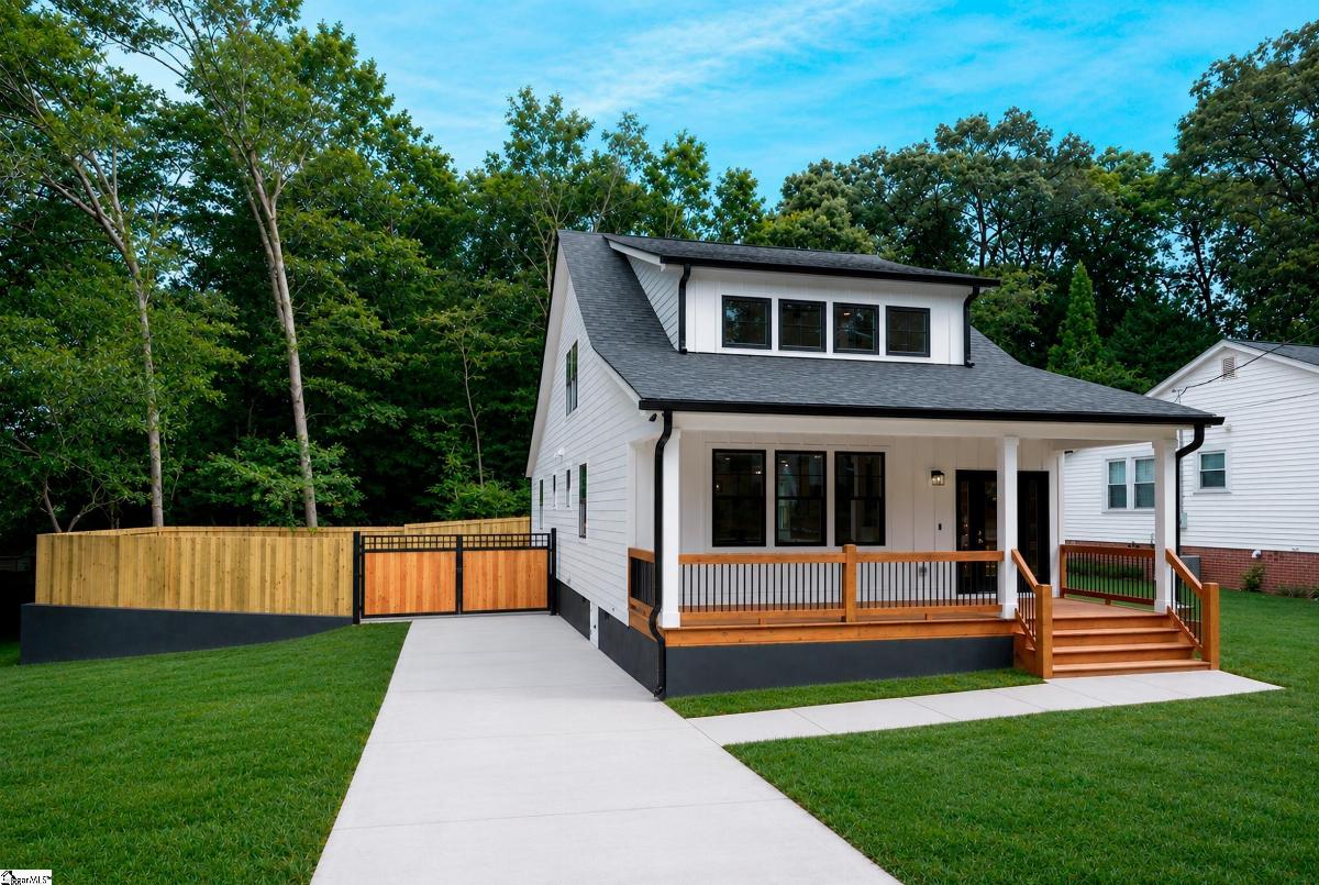 7 Dixie Avenue