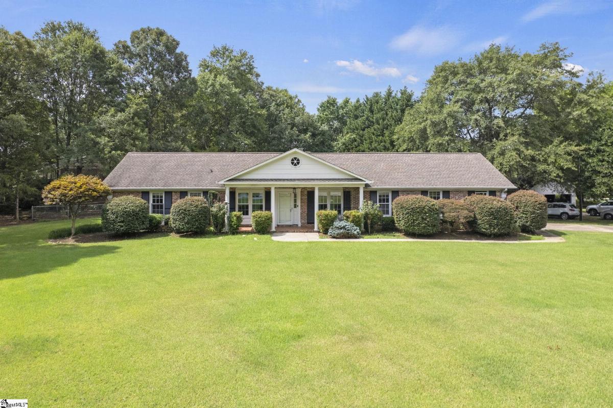 200 Pine Wood Drive