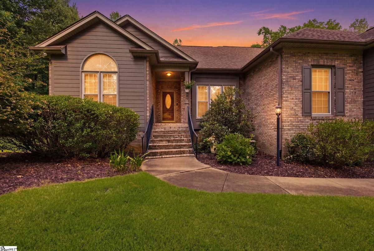703 Garnett Way