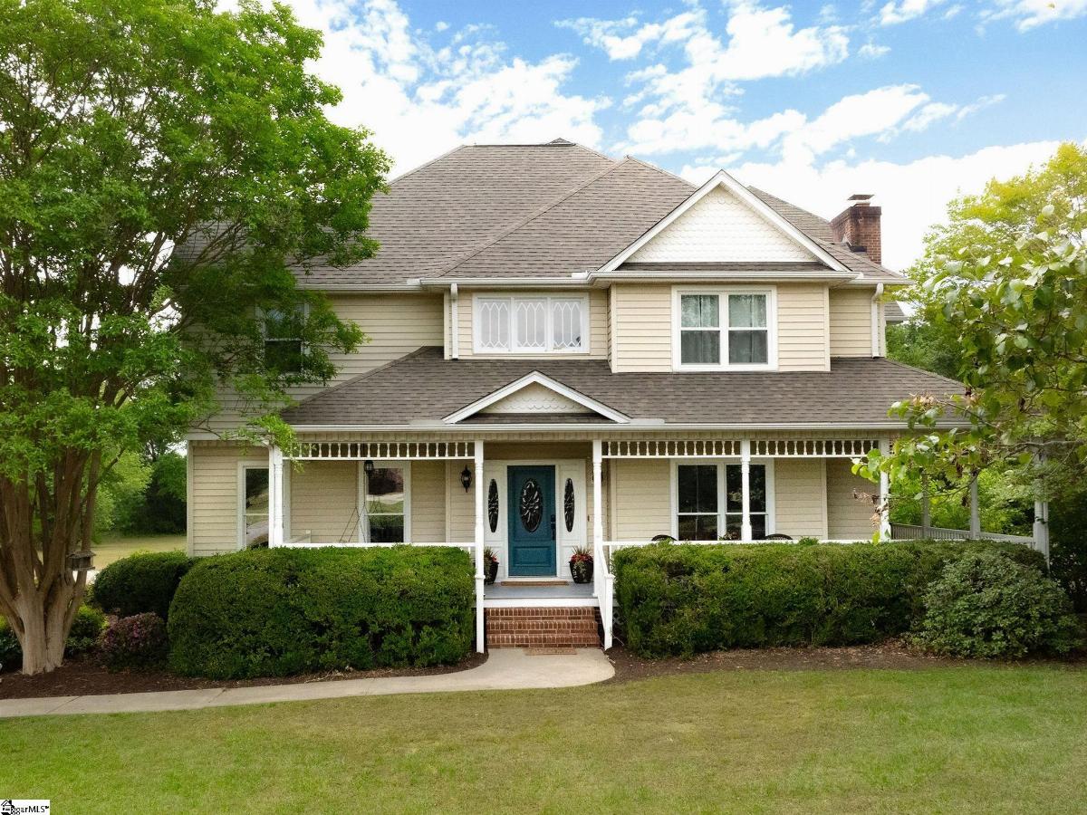 106 Knoll Creek Drive