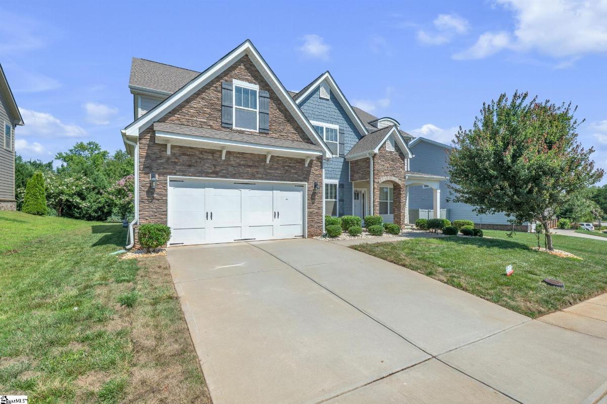 8 Belterra Drive