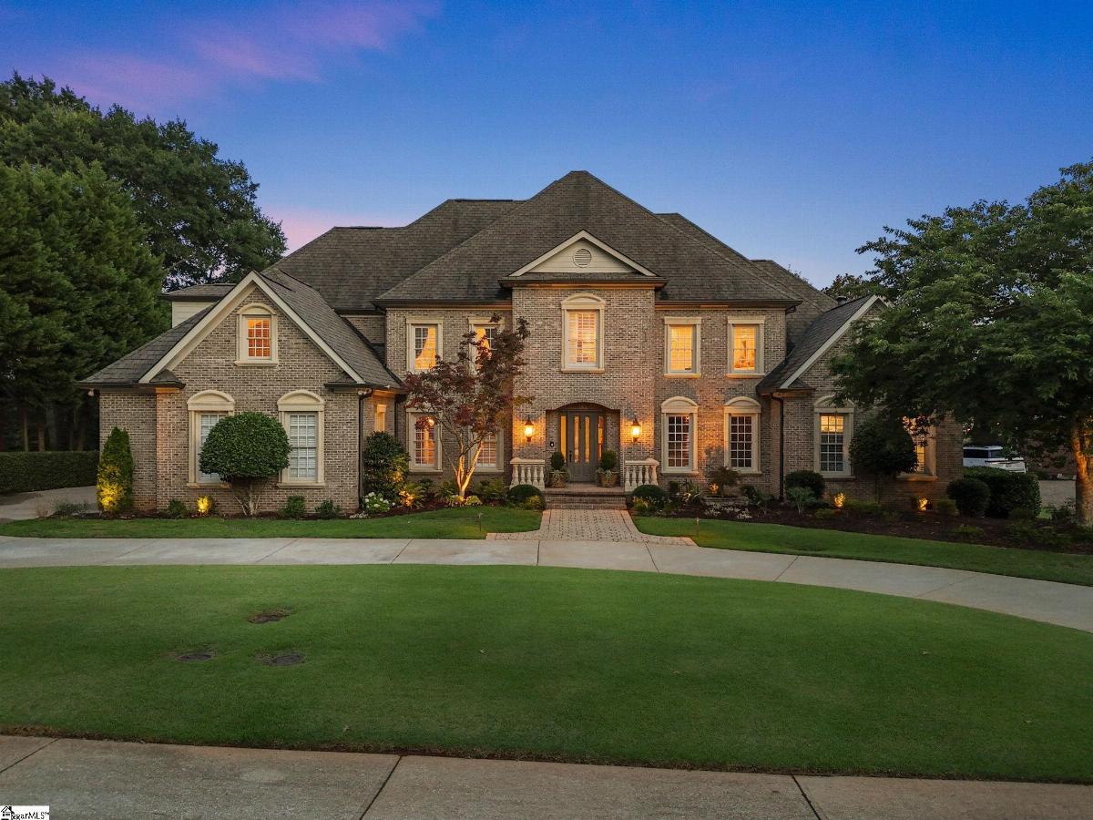 102 Antigua Way