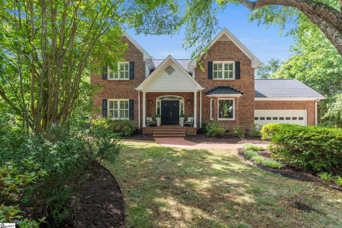 8 Hidden Hills Court