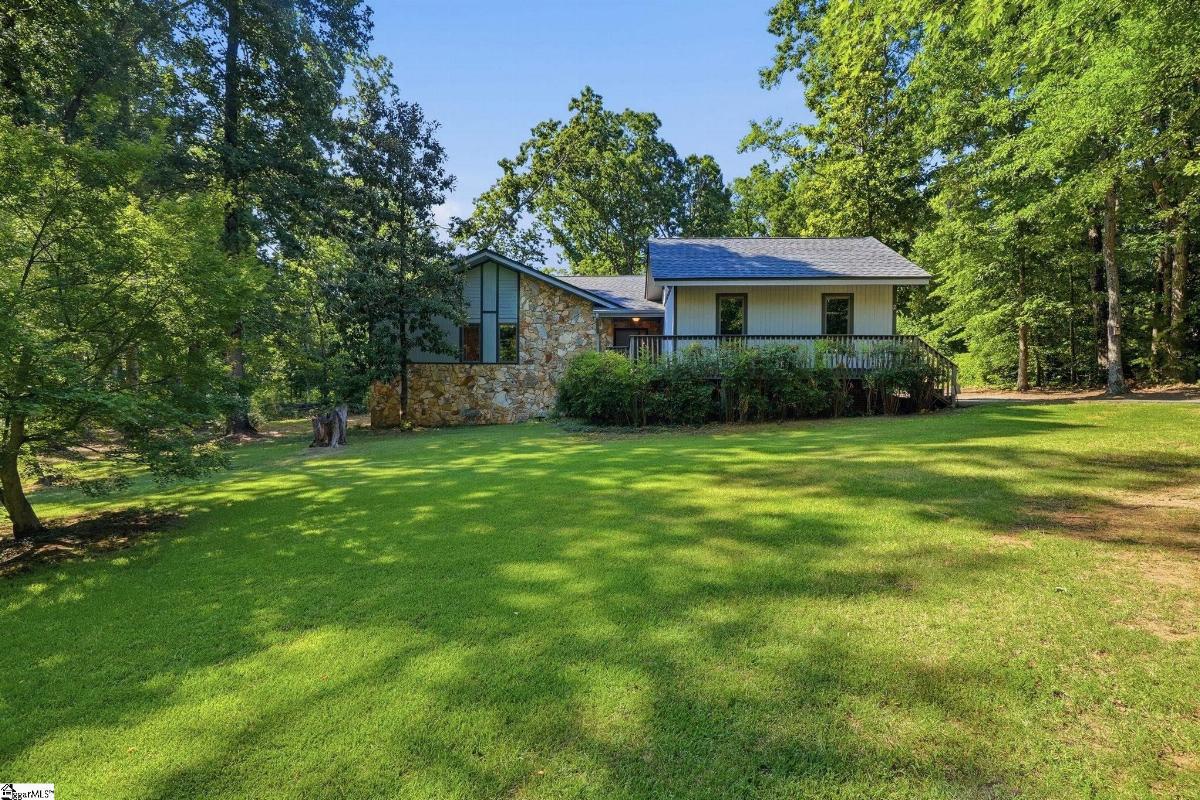 2 Red Oak Road