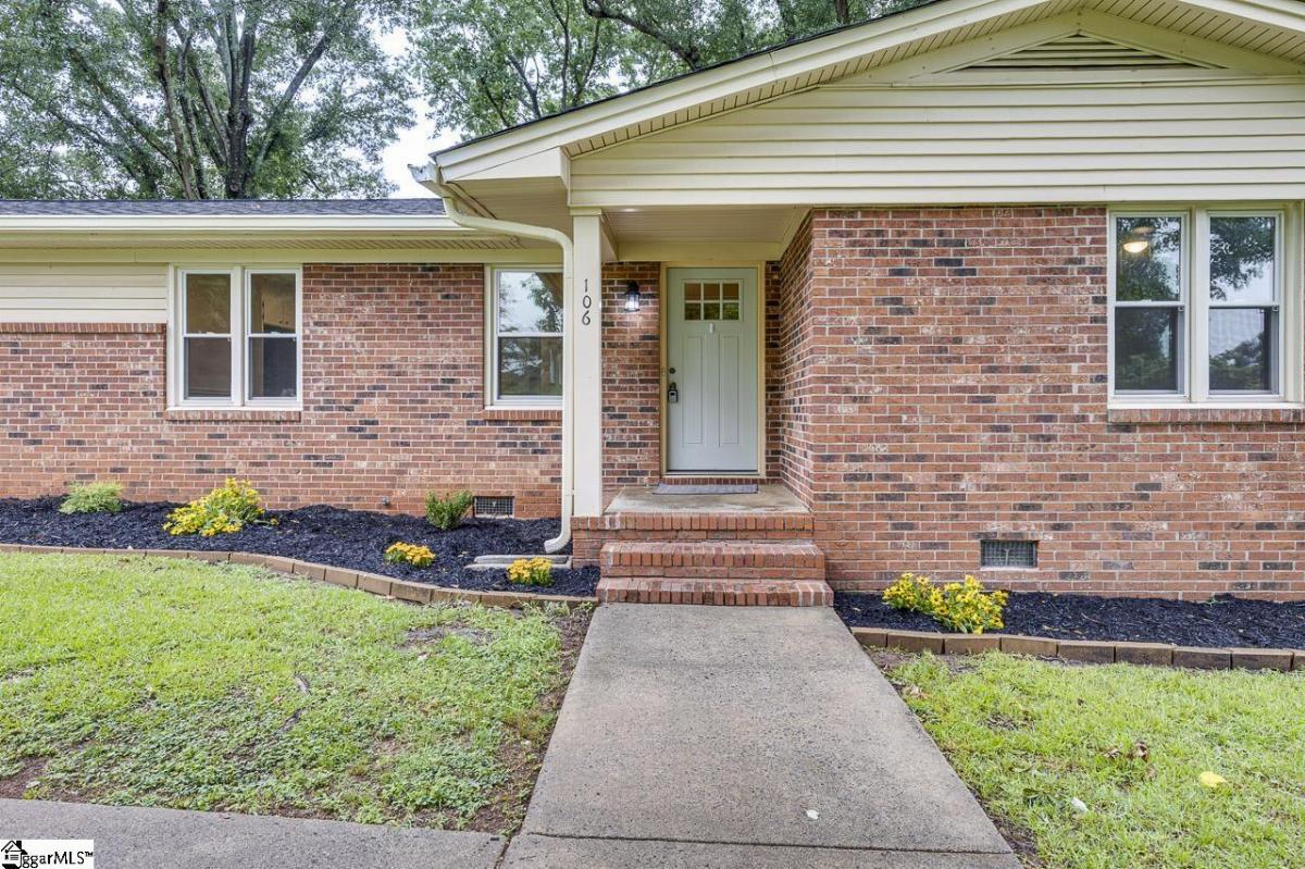 106 Roebuck Drive