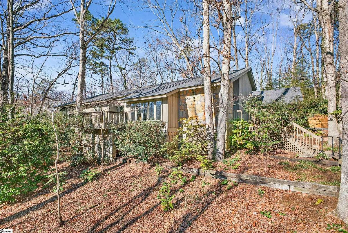 434 Henderson Road