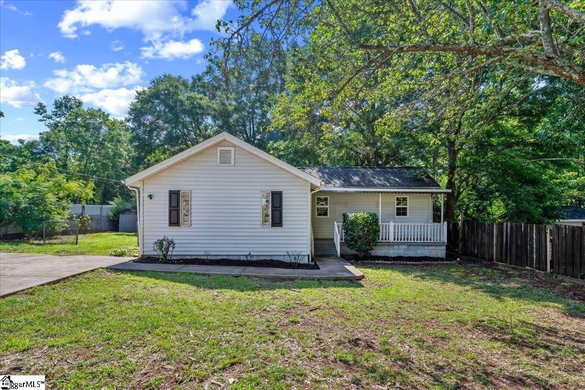 102 Rasor Drive