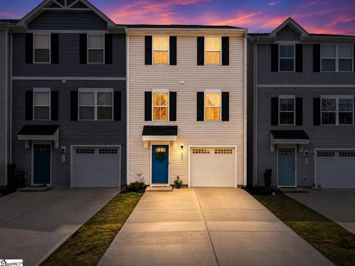 222 Maple Forge Trail