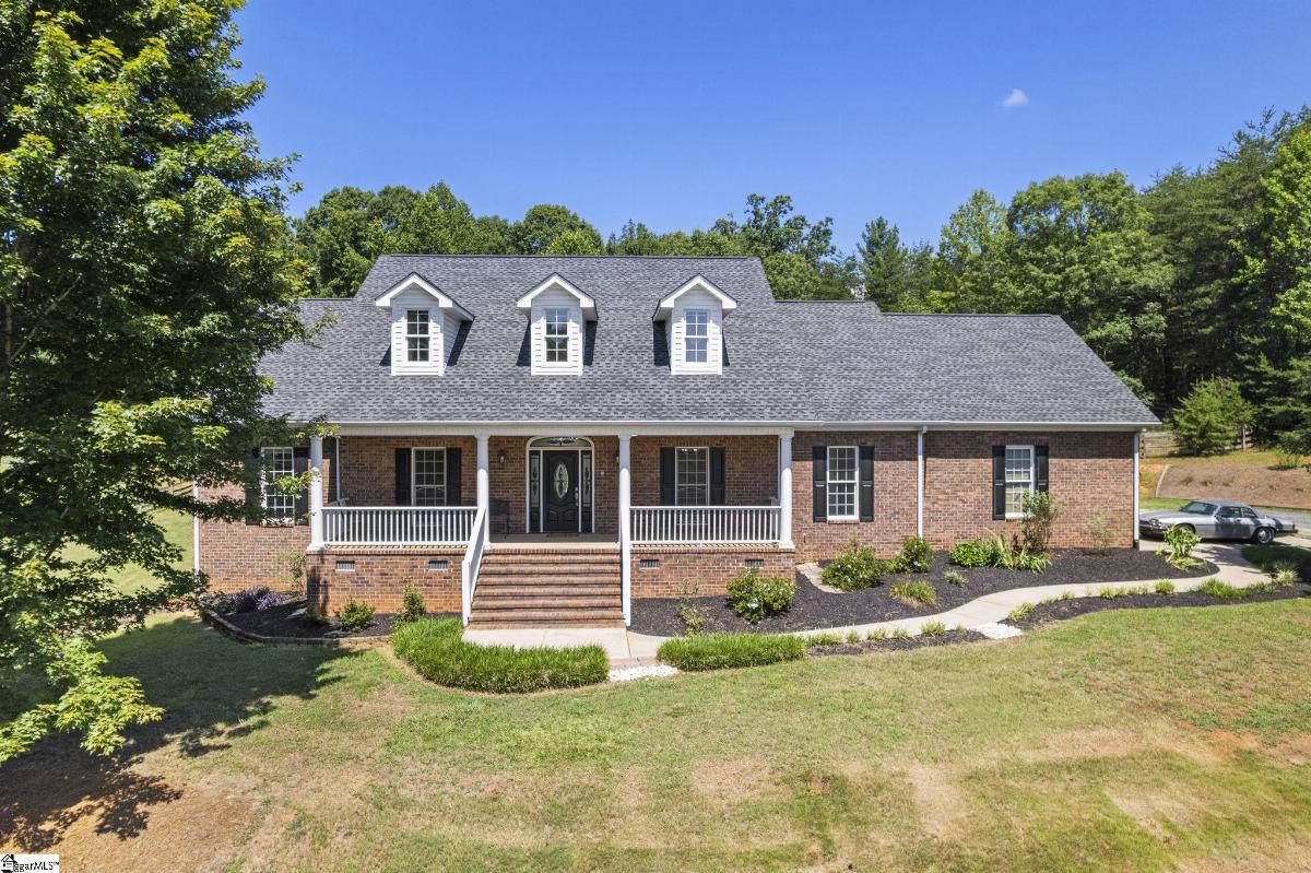 956 Laurelwood Way