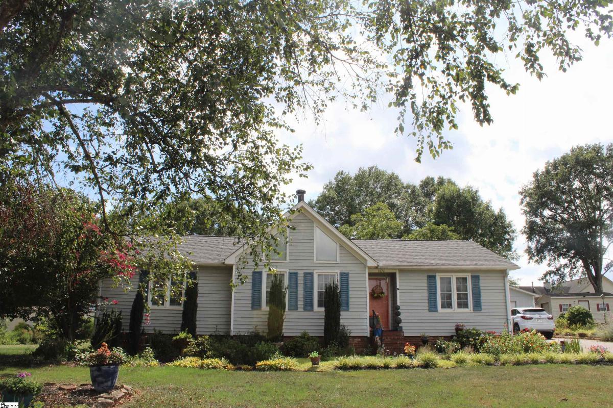 1170 Hanging Rock Road