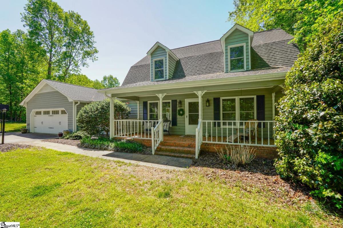 102 Hickory Hollow Drive