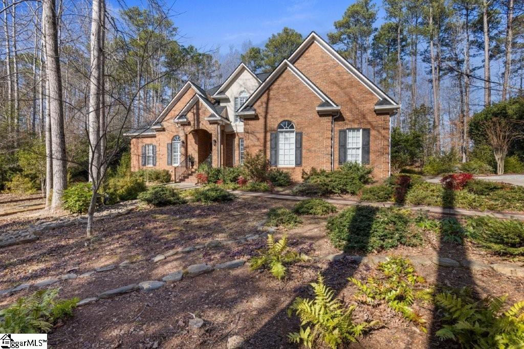 30 Winged Foot Court