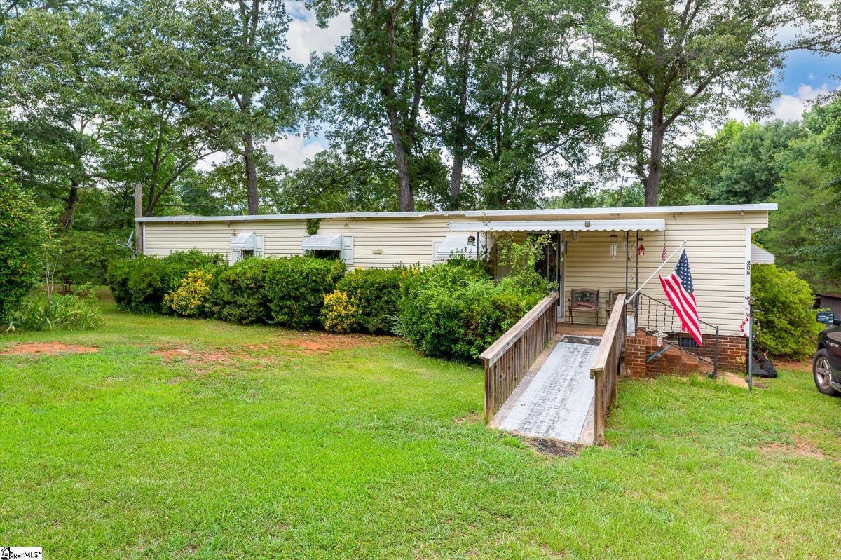 206 Brentwood Circle