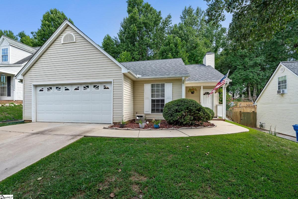 109 W Fall River Way