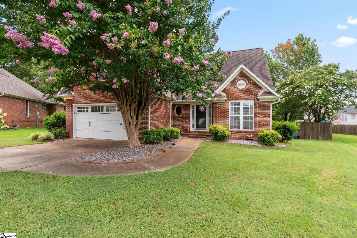 438 Chamber Lane