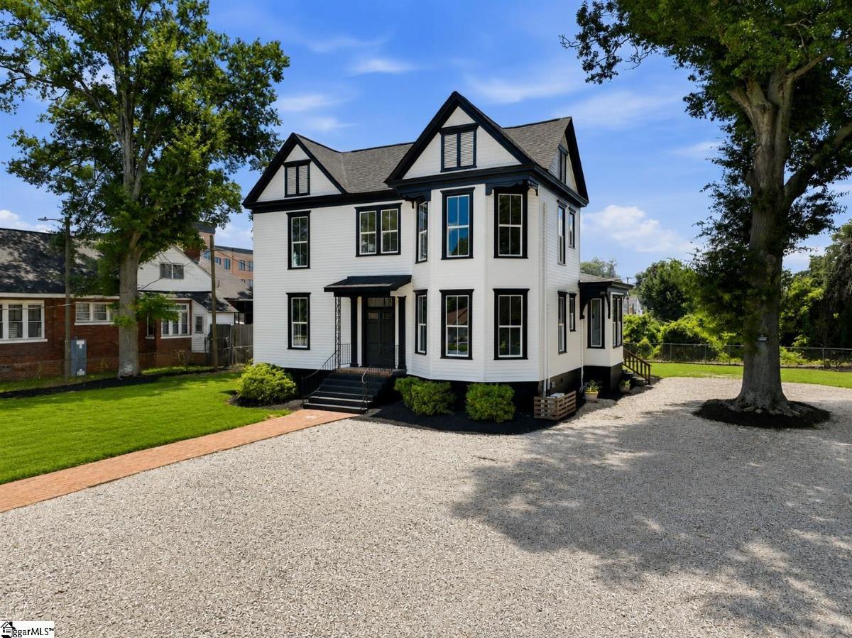 405 Perry Avenue