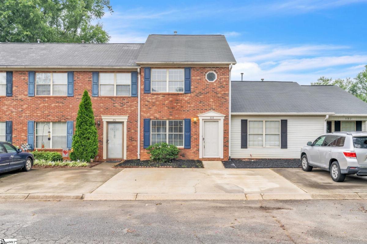 404 W Townes Court