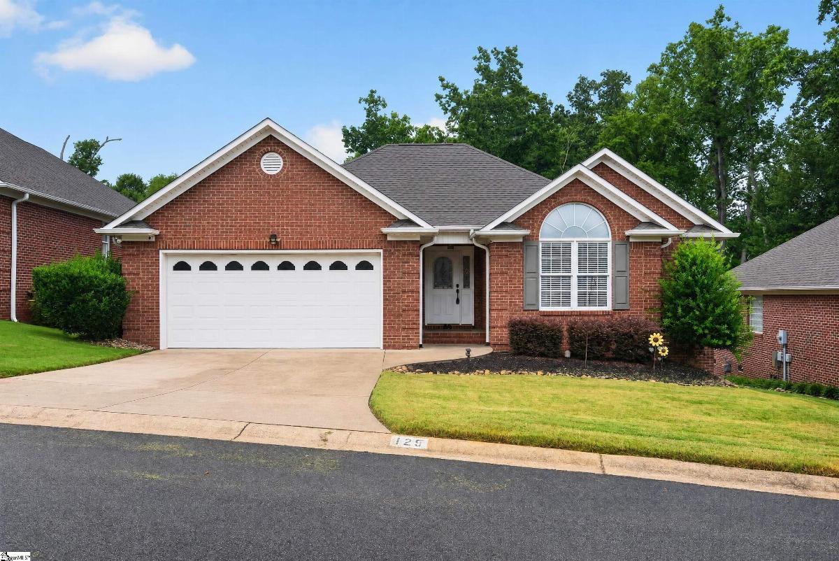 125 Hidden Ridge Drive
