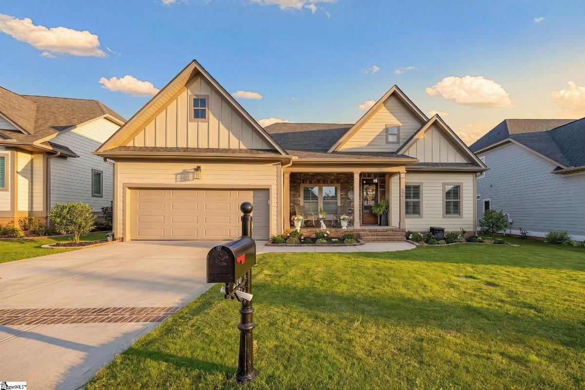 216 Coronado Court