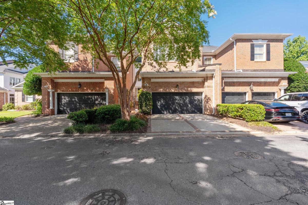 1400 Thornblade Boulevard