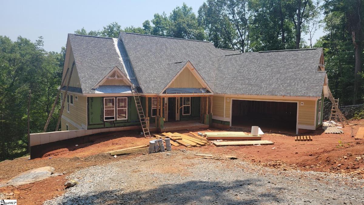 1812 Cross Creek Drive