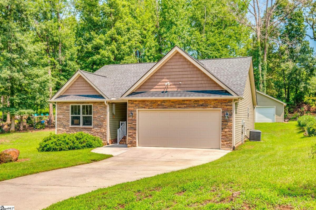 154 Rockcrest Drive