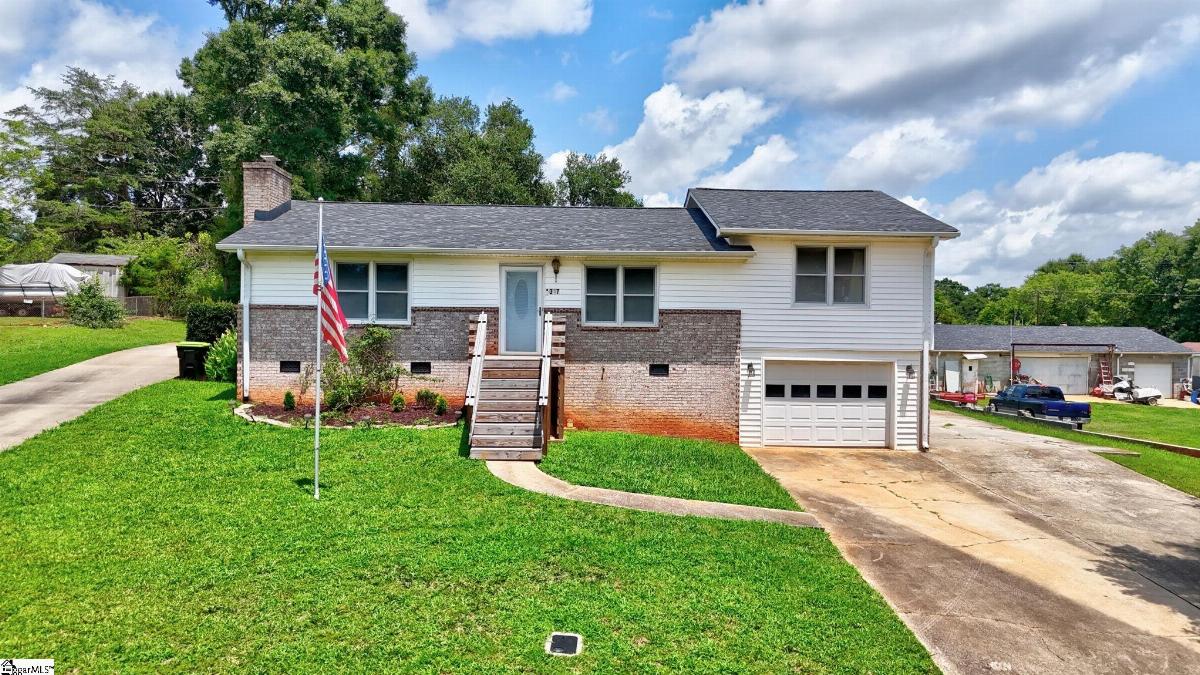 317 Bentwood Road