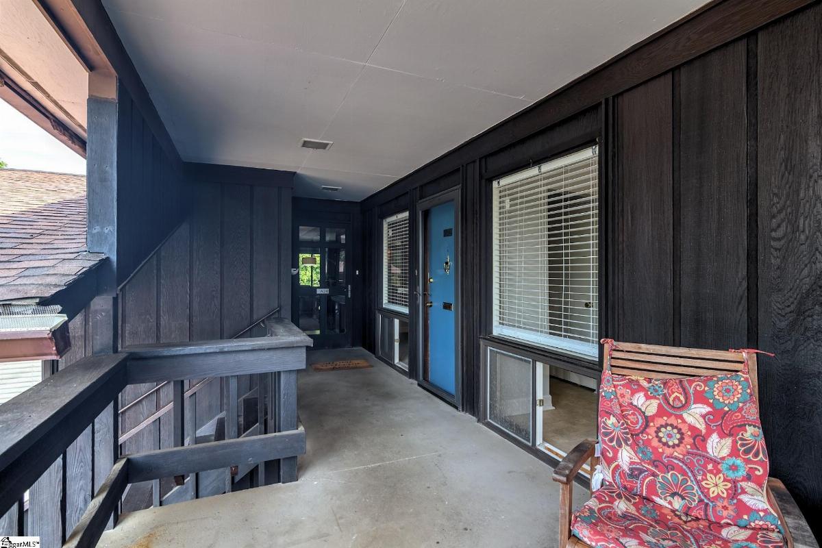 311 W Earle Street