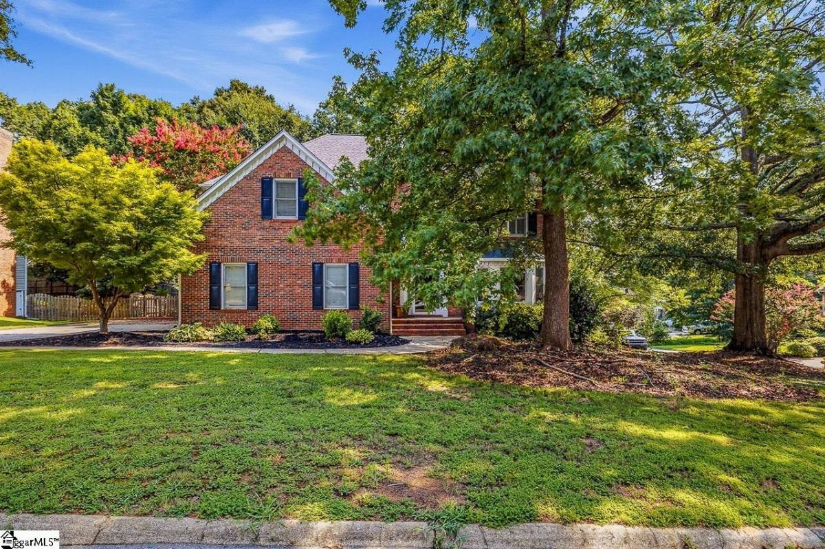 17 Misty Oaks Drive