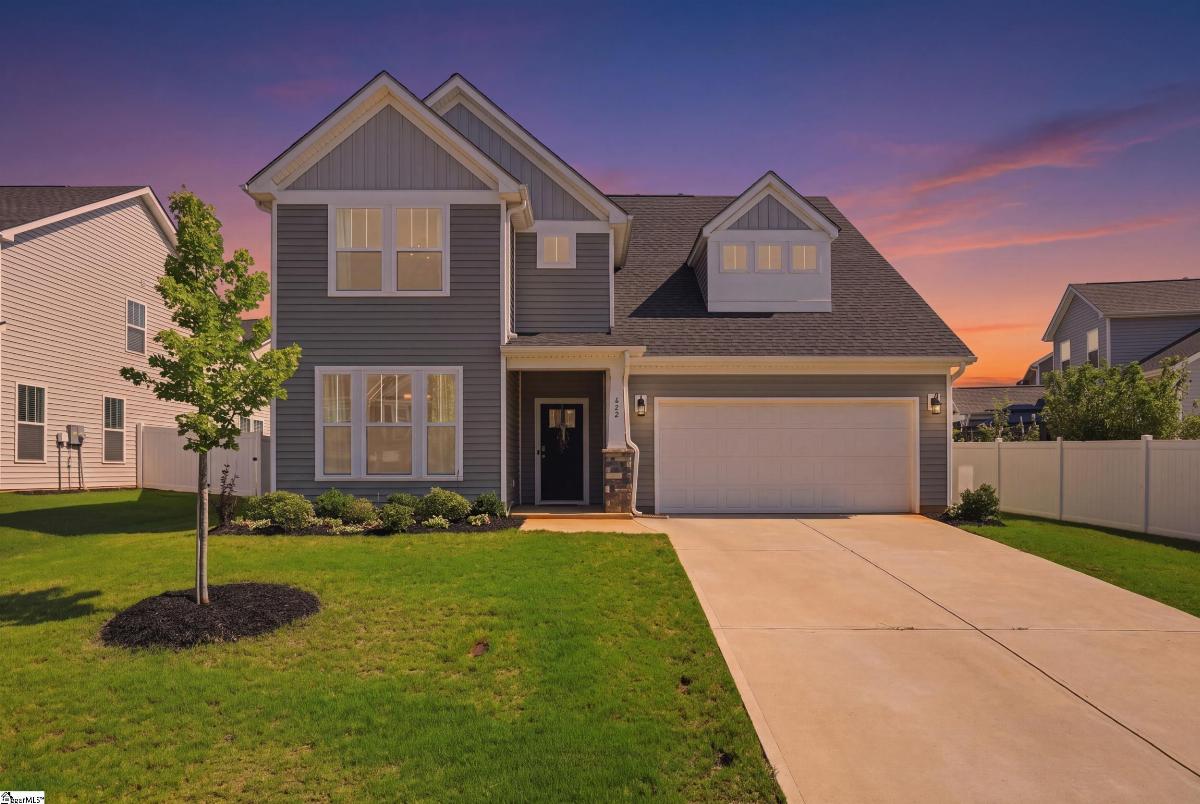 652 Sunwater Drive