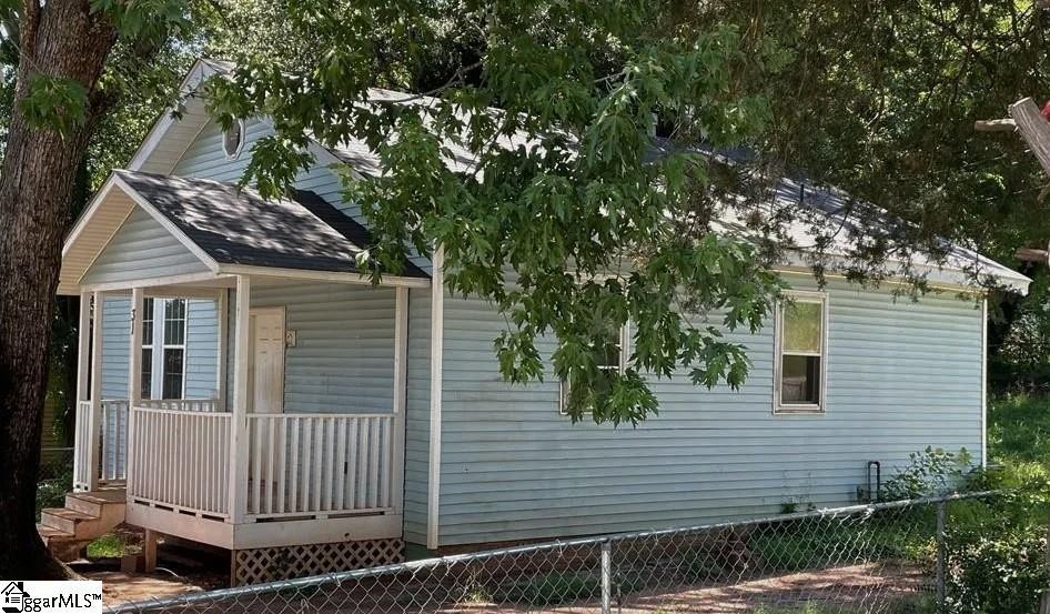 31 Sirrine Street