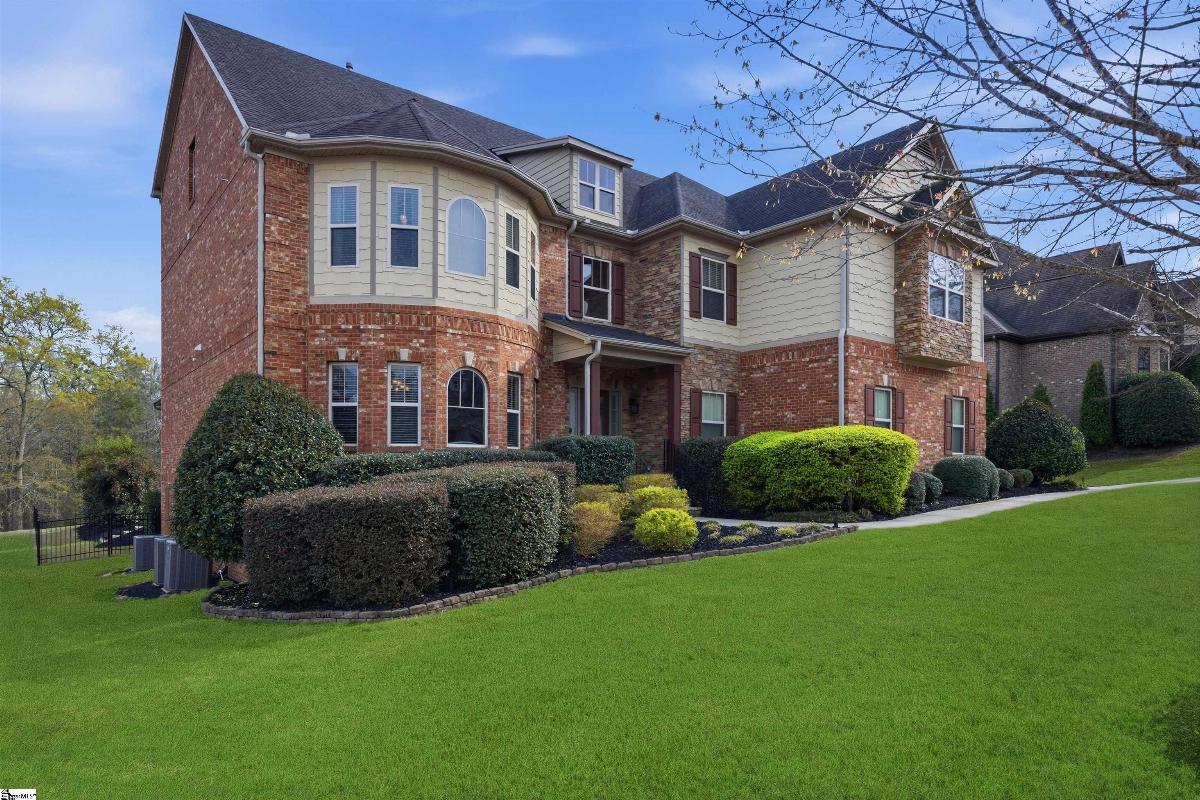 230 Tuxedo Lane