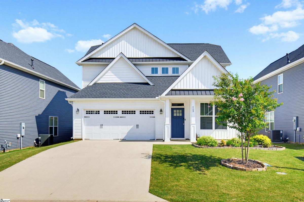 409 River Trace Loop