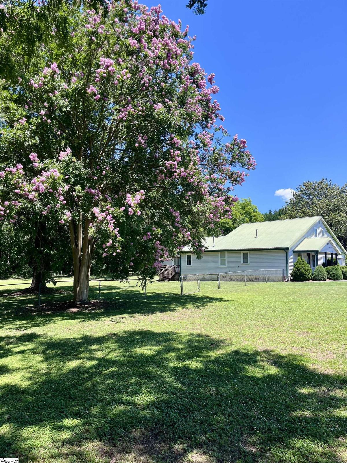 2576 Park Road