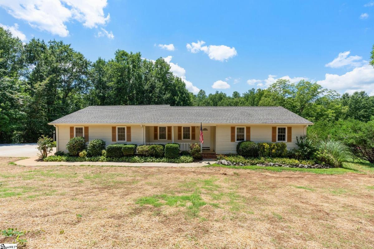 320 Bates View Drive