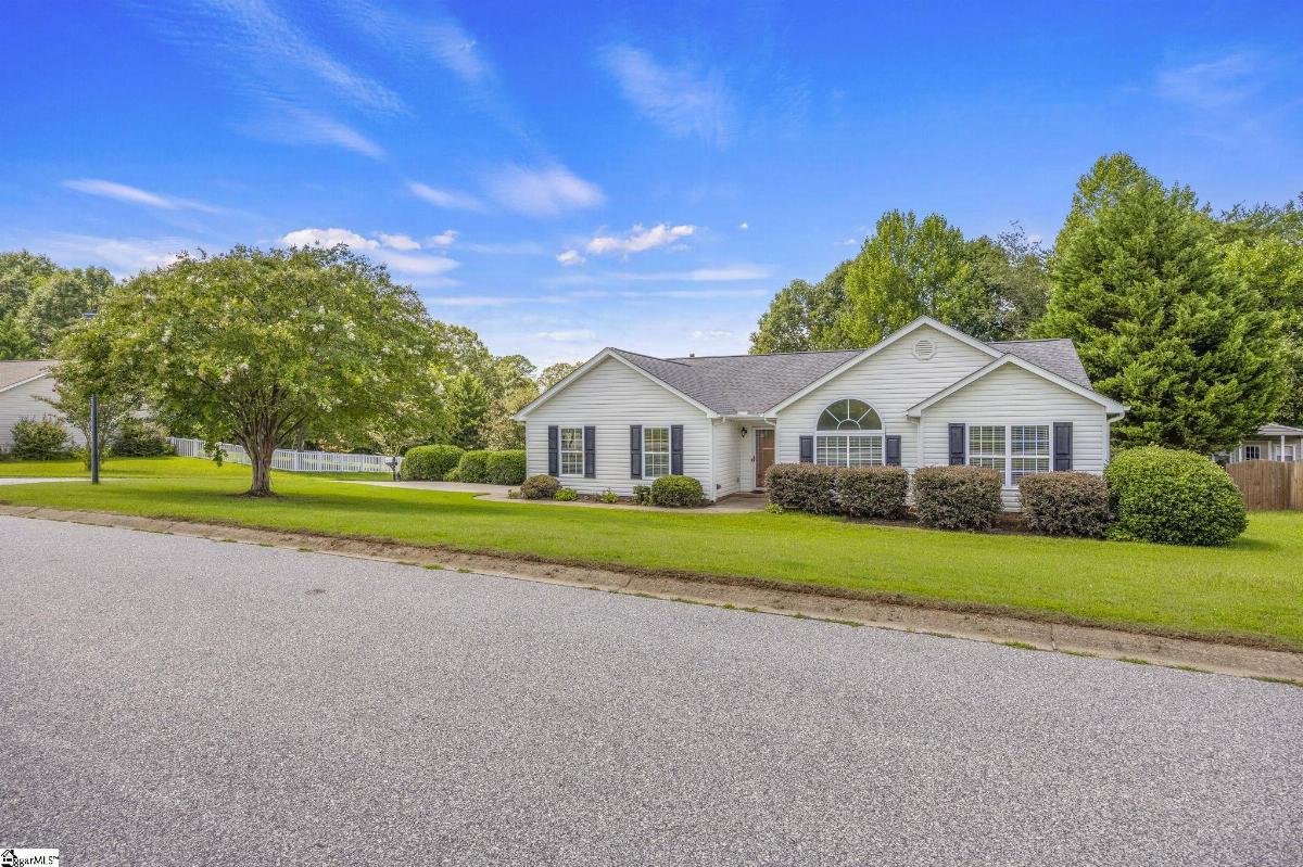 2 Avebury Court
