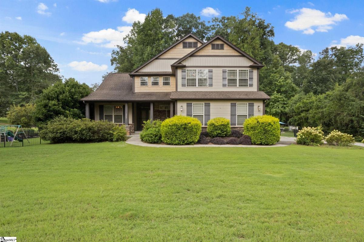 207 Beechwood Drive