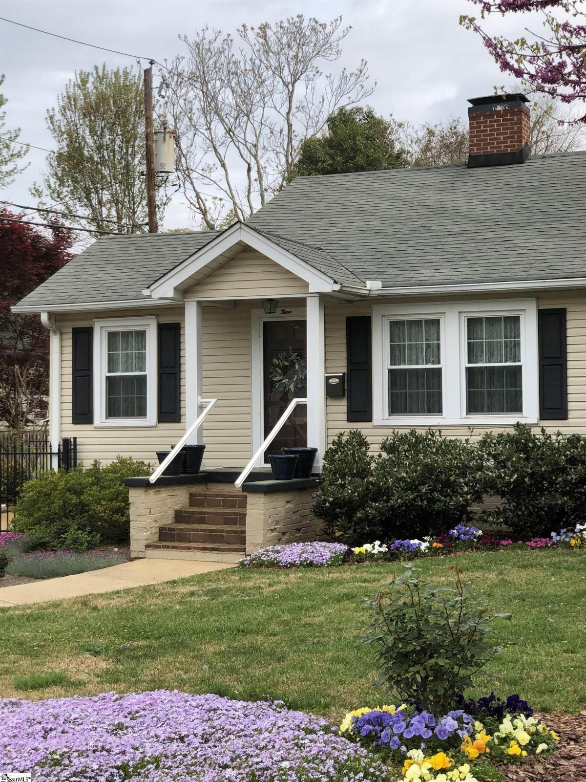 9 Kenwood Lane