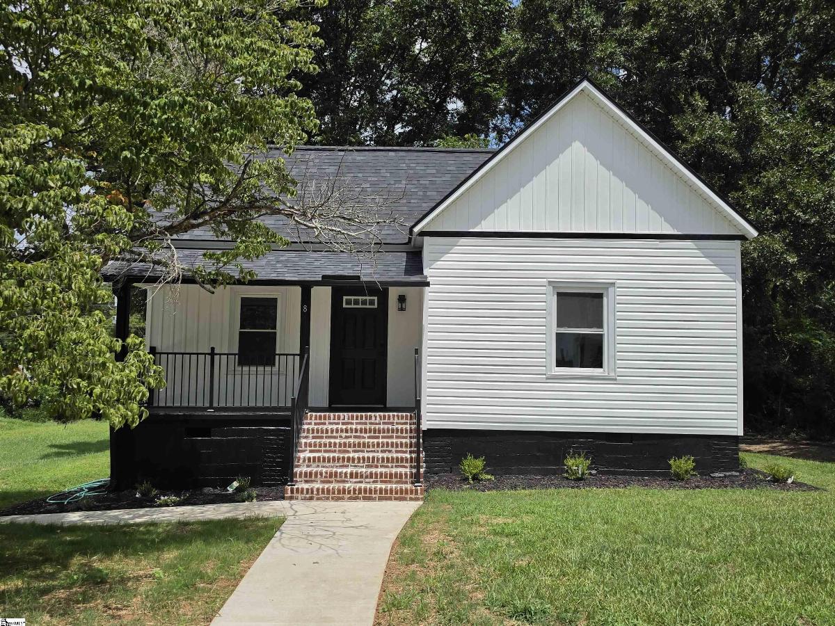 8 W First Street