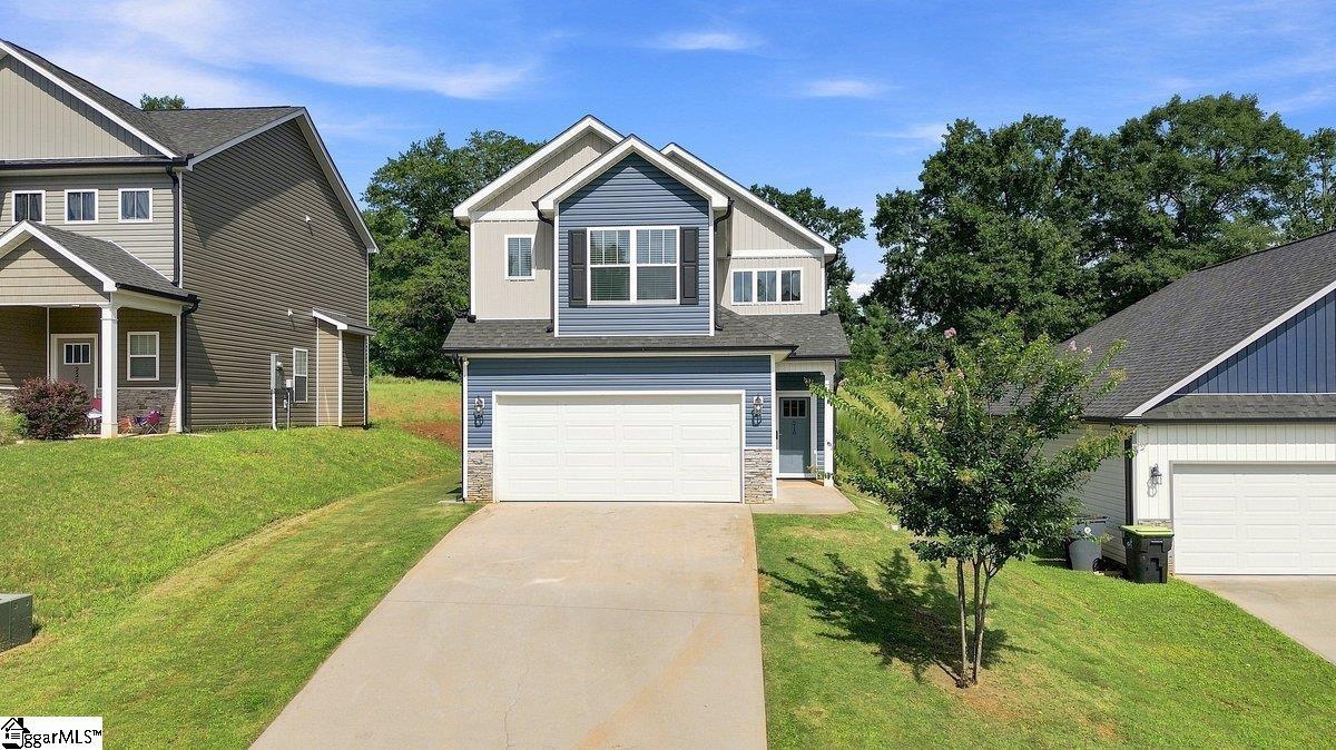 218 Rosewood Circle