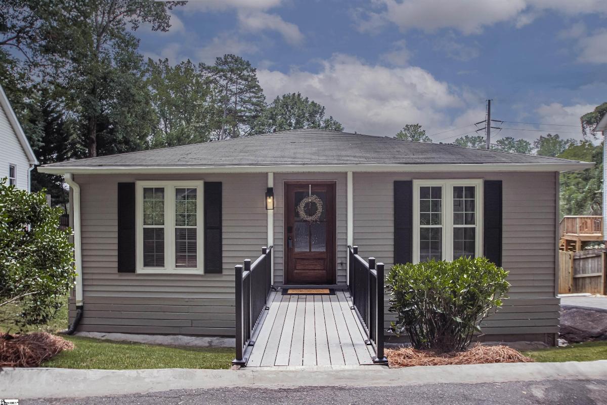 114 Brookview Circle