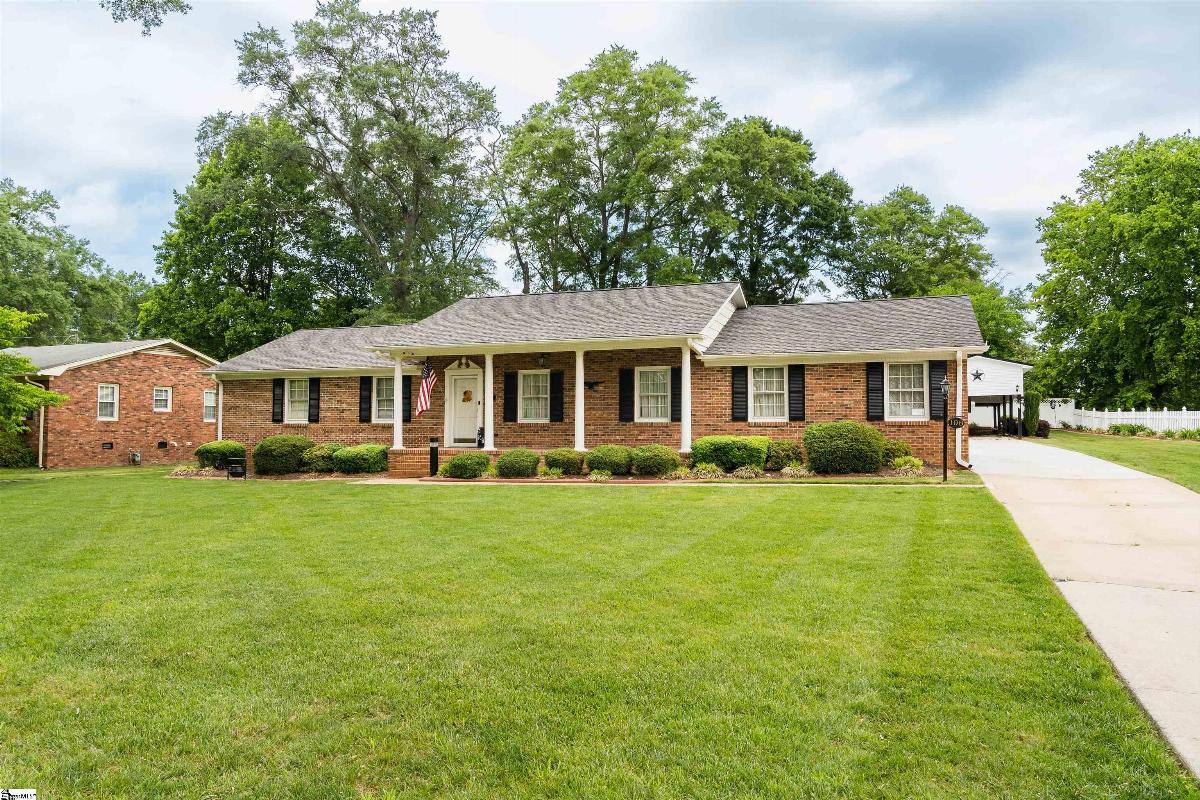 108 Ridgeway Drive