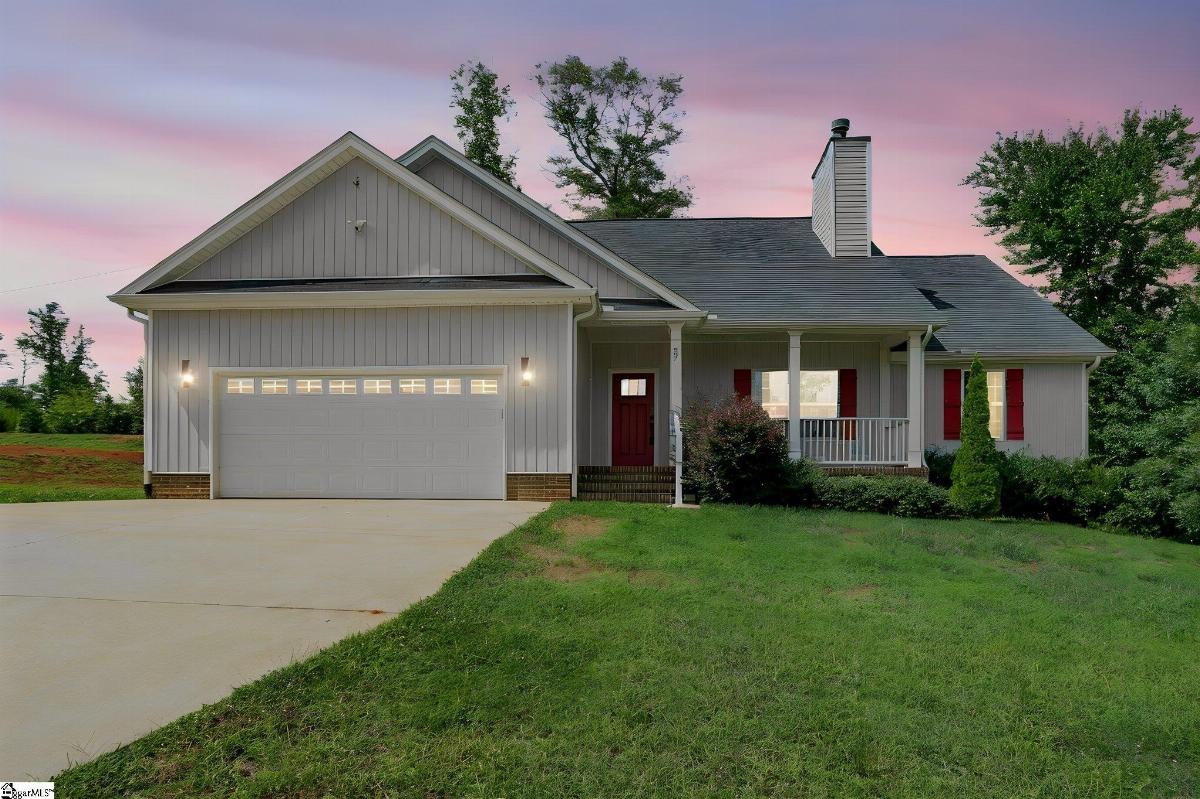 27 Carriage Drive