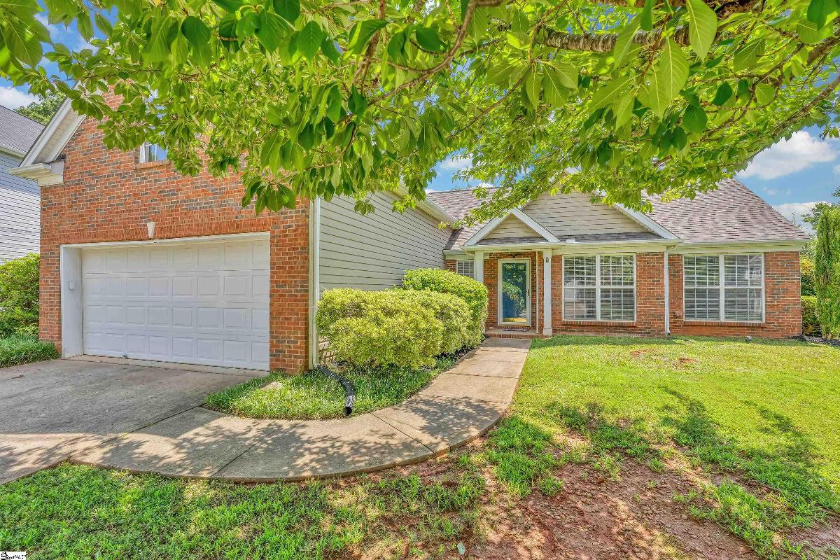 618 Fairview Lake Way