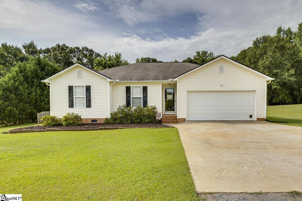 8 Shady Pines Court